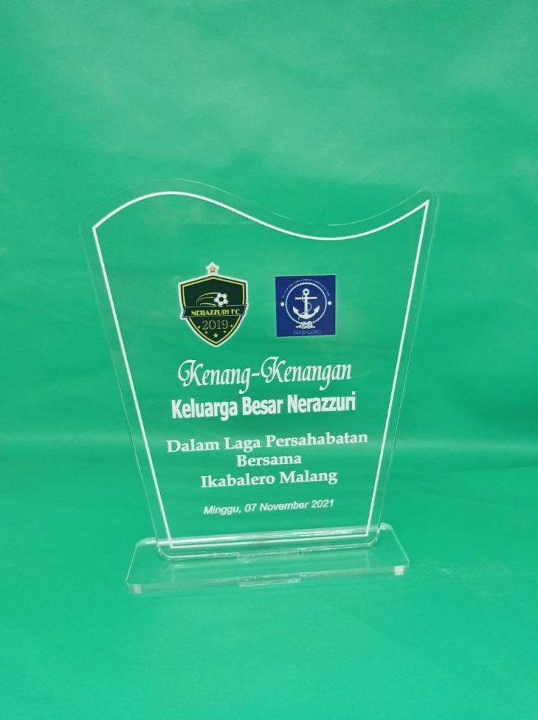 Grosir akrilik dinding Malang