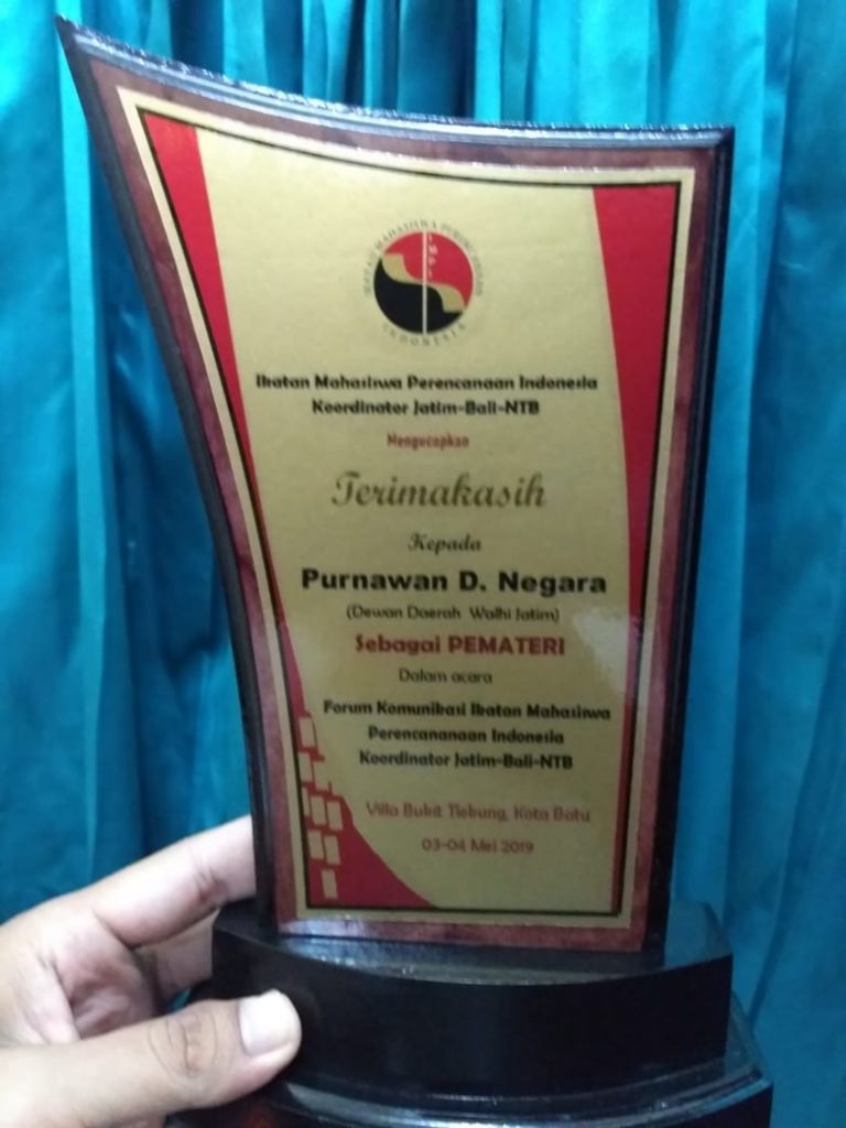 Contoh Vandel Kayu